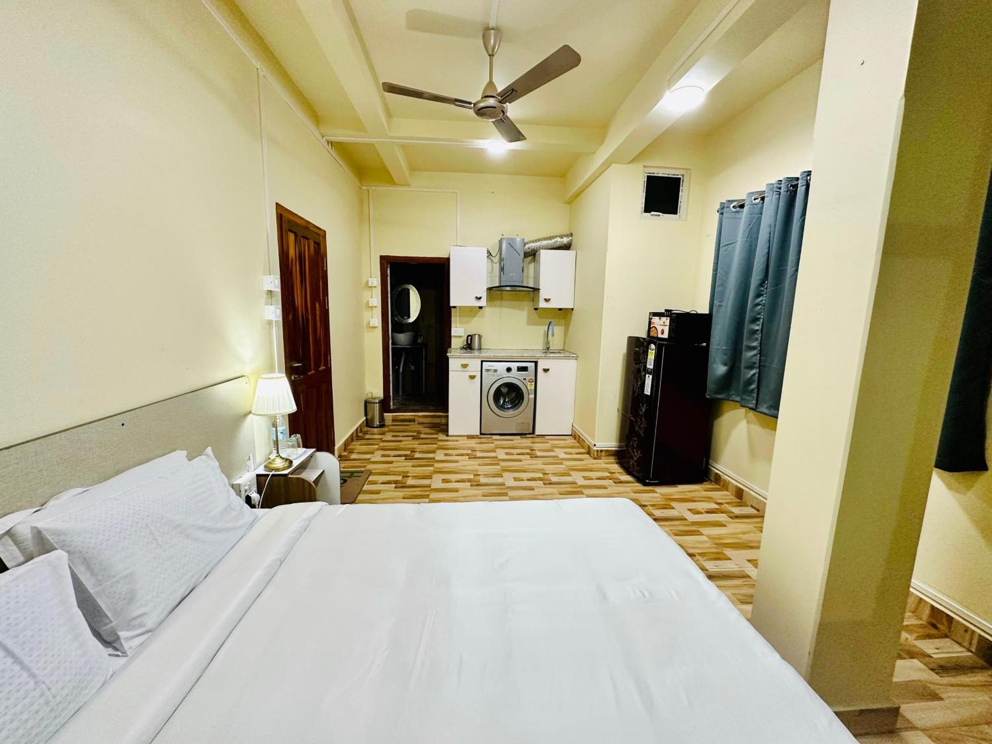 Aizawl Guest House Apartments Esterno foto